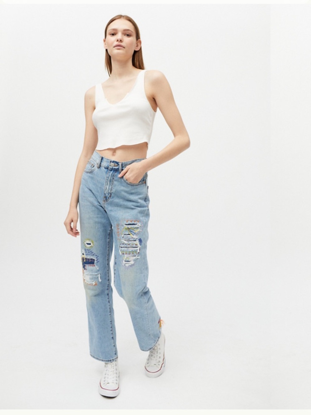 BDG UrbanOutfitters CowboyJeans 25 Embroidered Distressed StraightLeg Retail $99